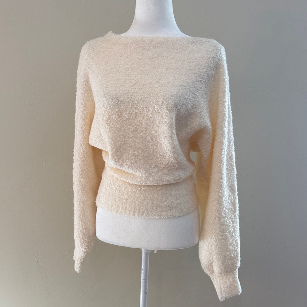 Forever 21 Women's Medium Vanilla Sweater